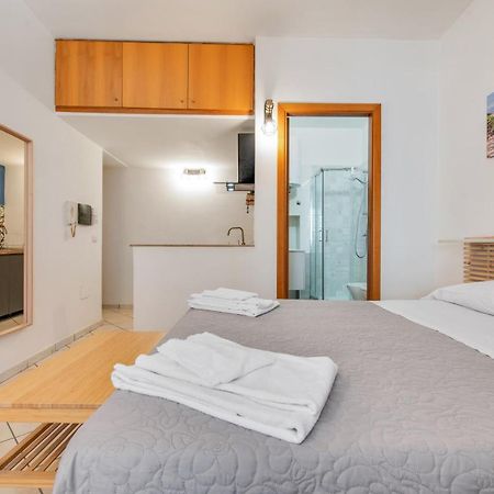 Spaccanapoli - Fully Equipped Studio Zewnętrze zdjęcie